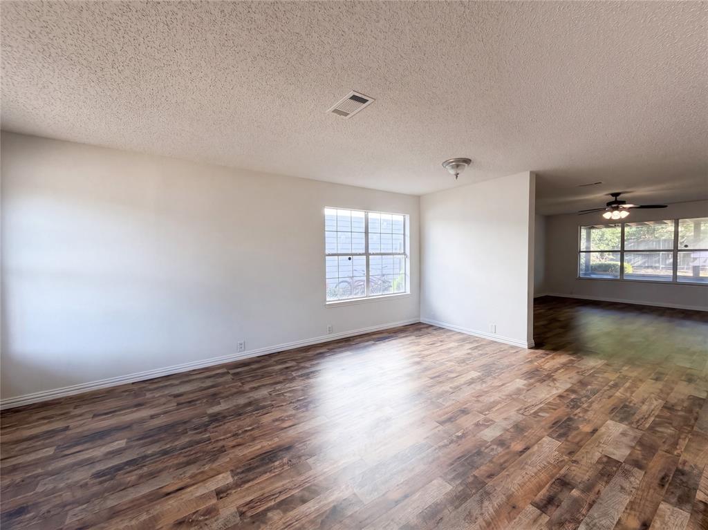 4325 Falcon Drive Property Photo 3