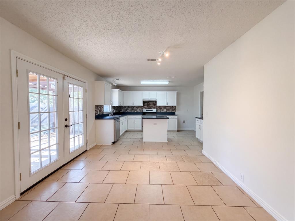 4325 Falcon Drive Property Photo 6
