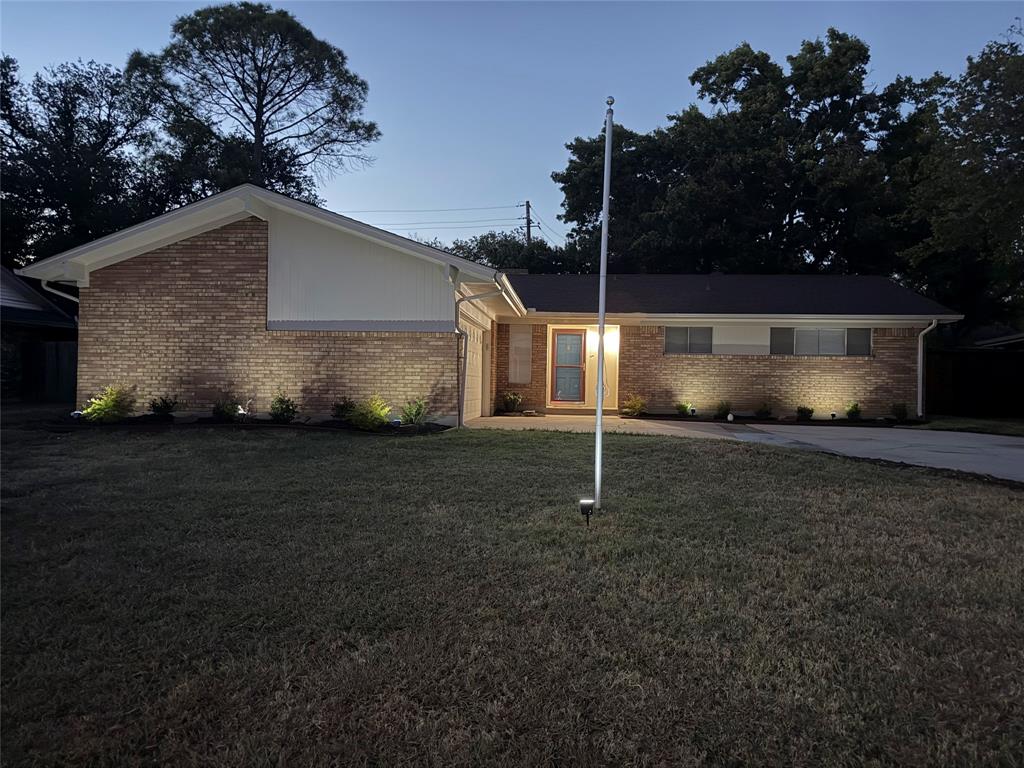 1306 Amherst Drive Property Photo 1