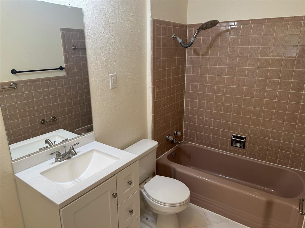 1306 Amherst Drive Property Photo 9
