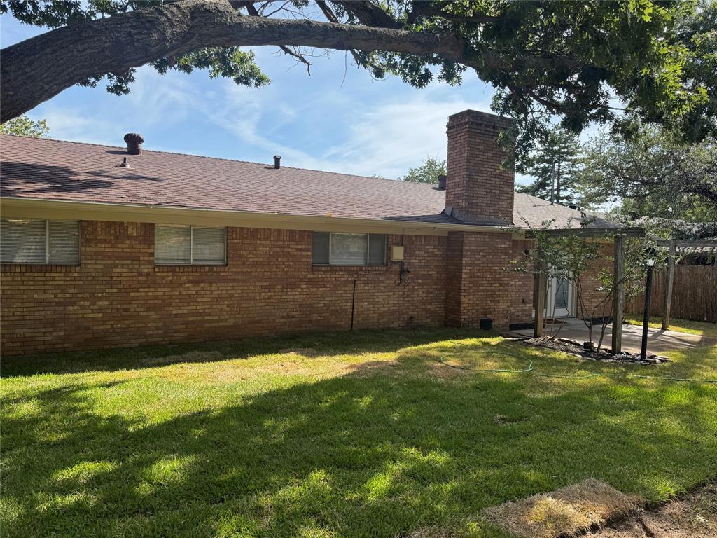 1306 Amherst Drive Property Photo 17