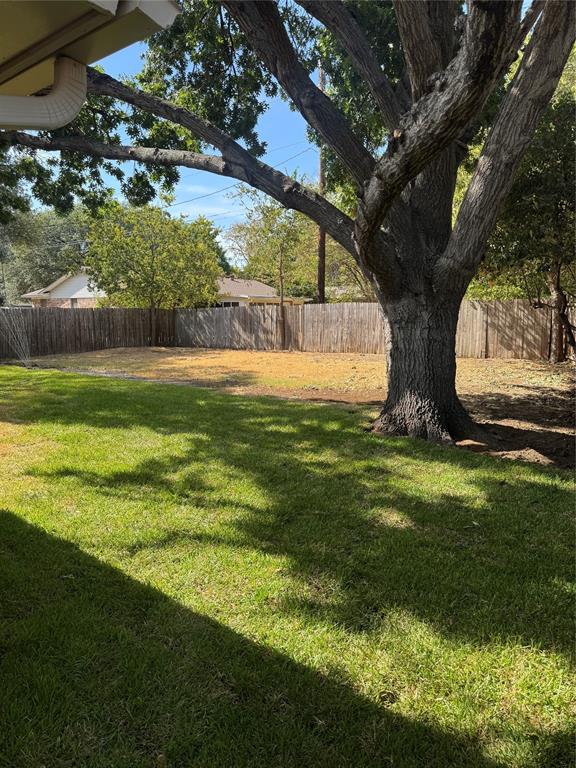 1306 Amherst Drive Property Photo 20