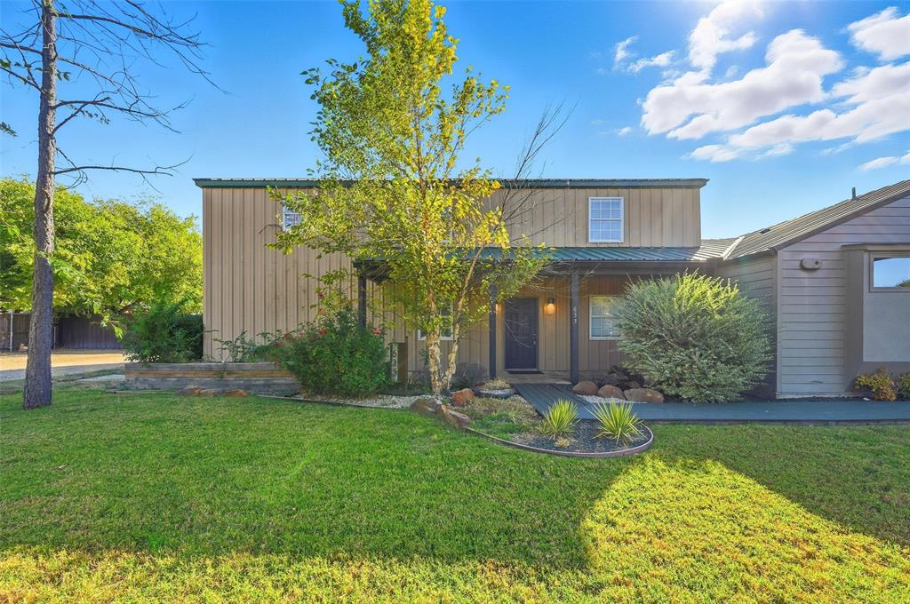 633 Rose Garden Drive 2 Property Photo 3