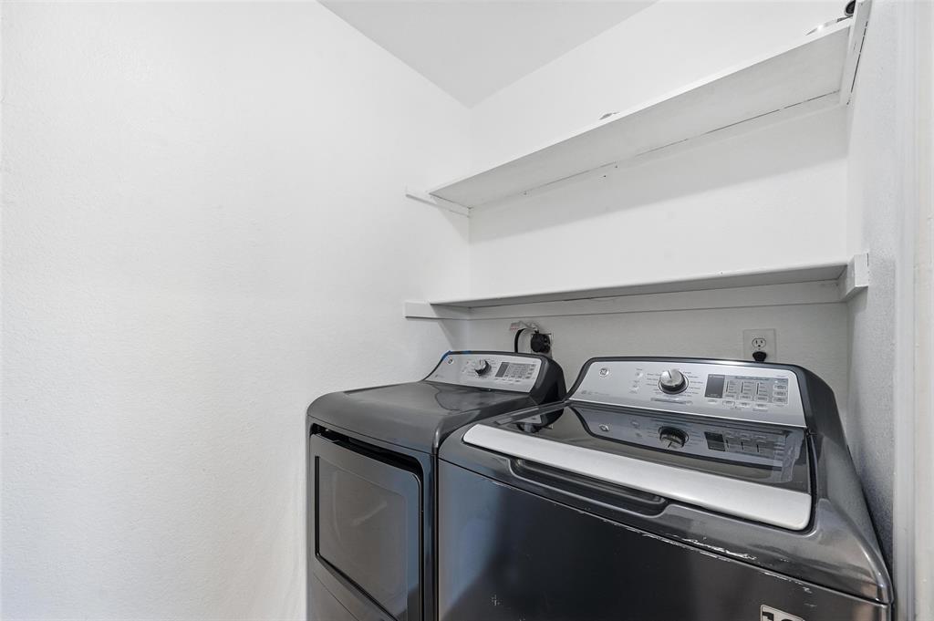 633 Rose Garden Drive 2 Property Photo 6