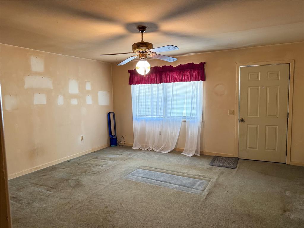 504 S Hall Street Property Photo 8