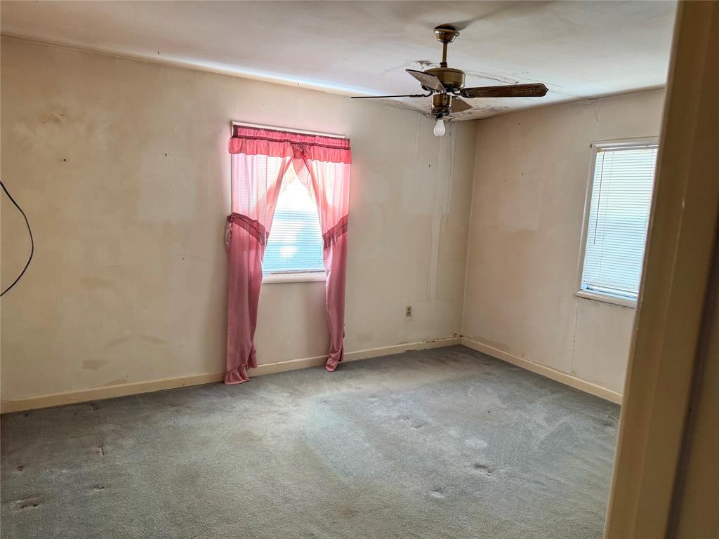 504 S Hall Street Property Photo 15