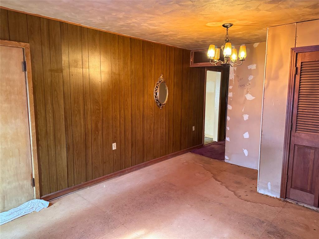 504 S Hall Street Property Photo 19