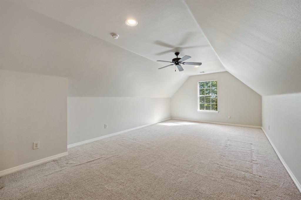 148 Stoneleigh Drive Property Photo 28