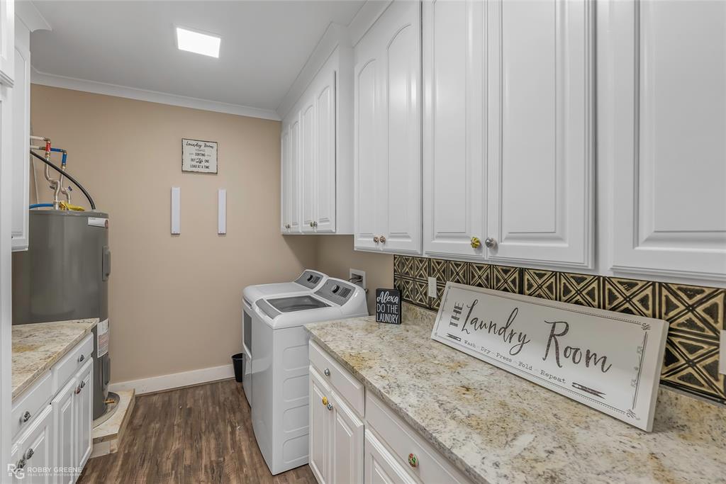 1072 Featherston Road Property Photo 24