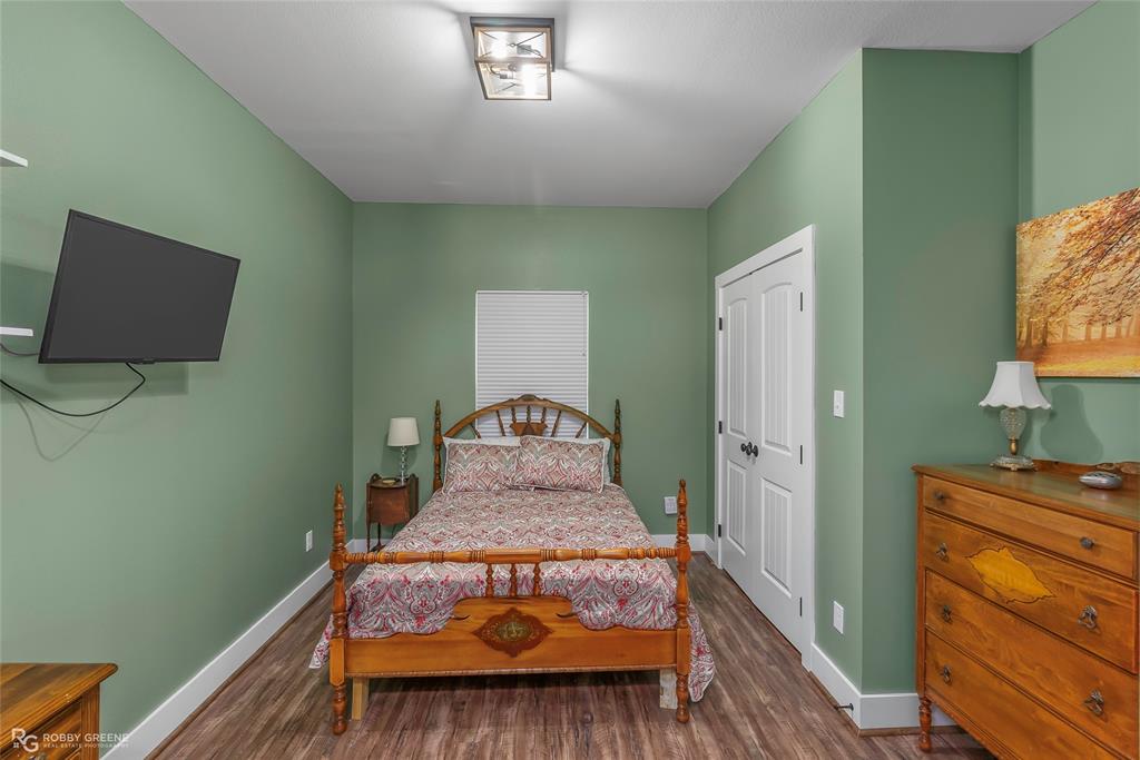 1072 Featherston Road Property Photo 31