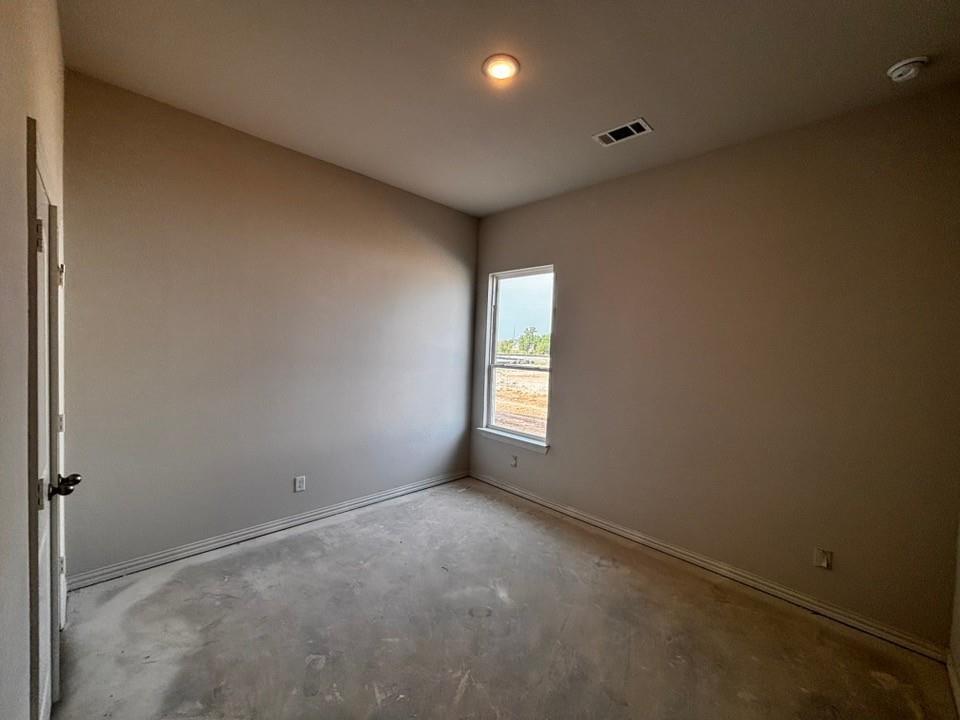 141 Pheasant Run Drive Property Photo 15