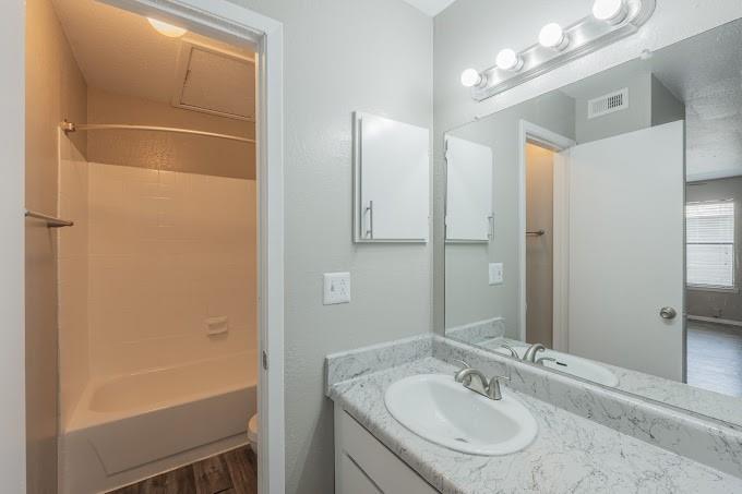 1122 Millview Drive 204 Property Photo 4