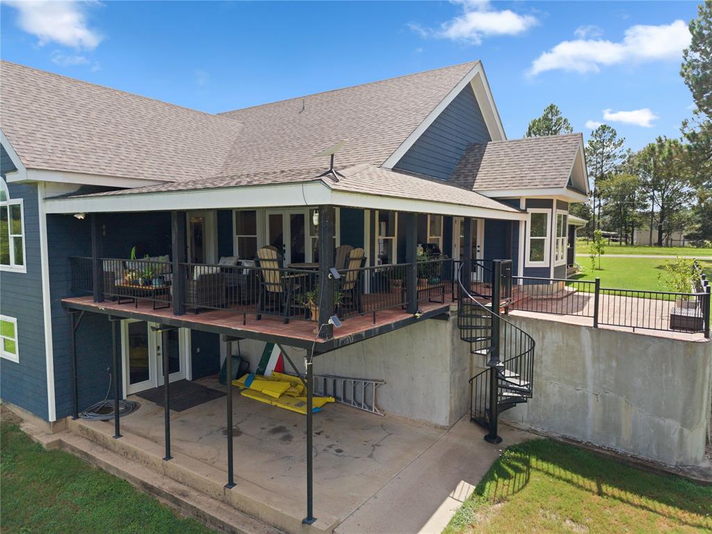 7581 E Lake Drive Property Photo 7