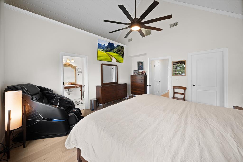 7581 E Lake Drive Property Photo 16