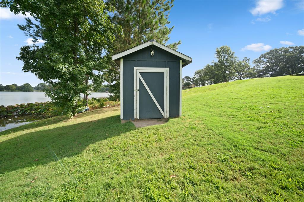 7581 E Lake Drive Property Photo 25