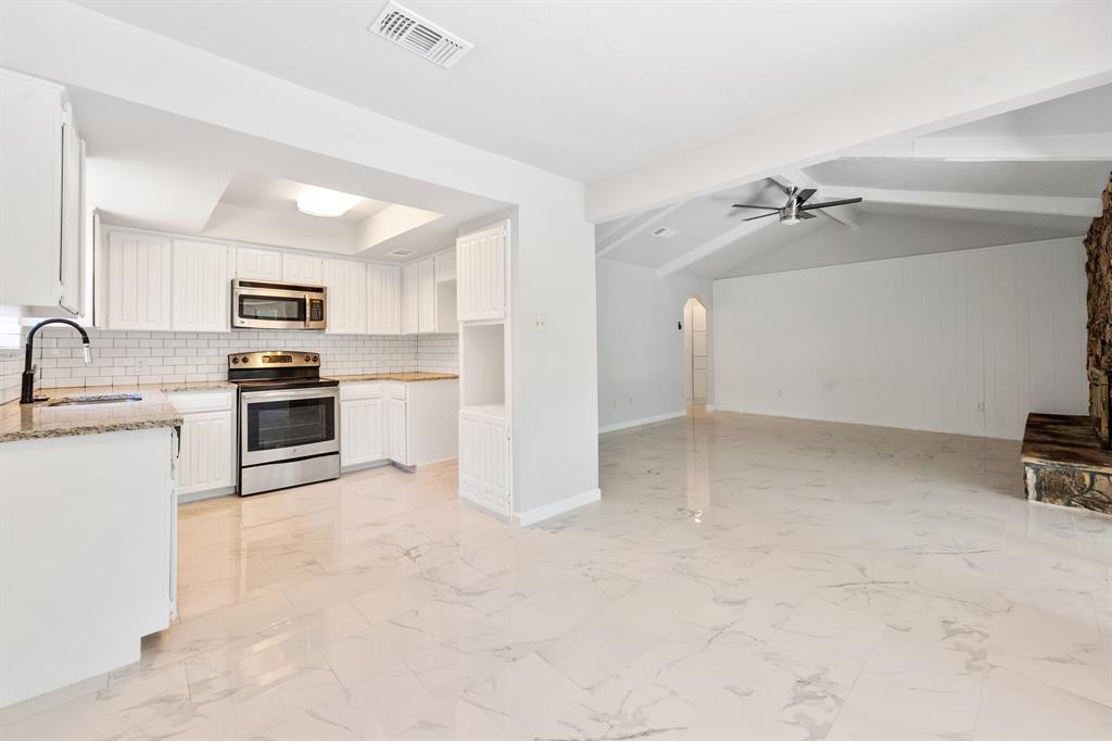 805 Salem Drive Property Photo 11