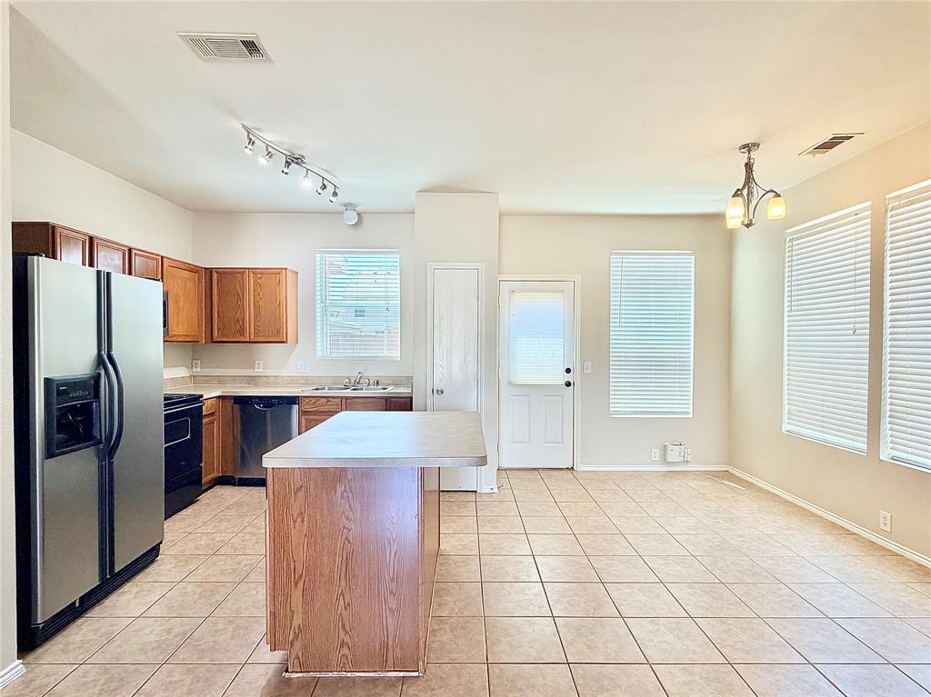 2632 Boedeker Drive Property Photo 4