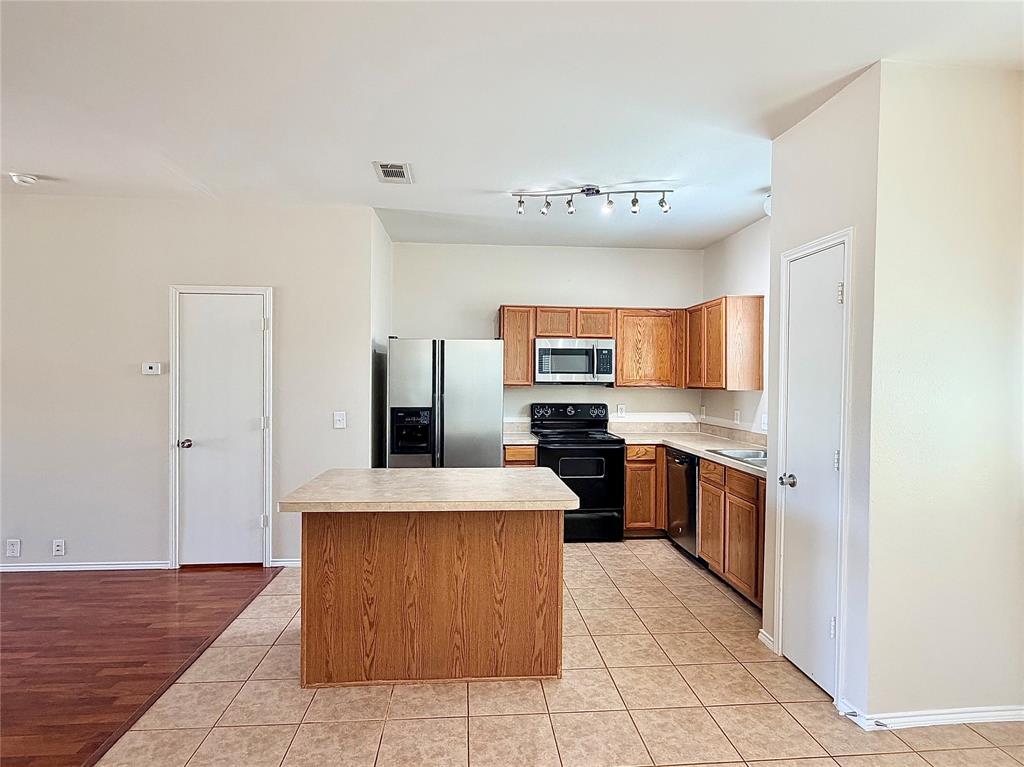 2632 Boedeker Drive Property Photo 6