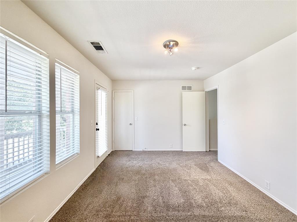 2632 Boedeker Drive Property Photo 12