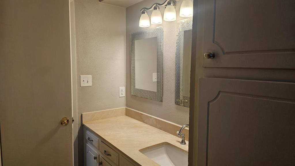 5660 Conlin Drive Property Photo 13