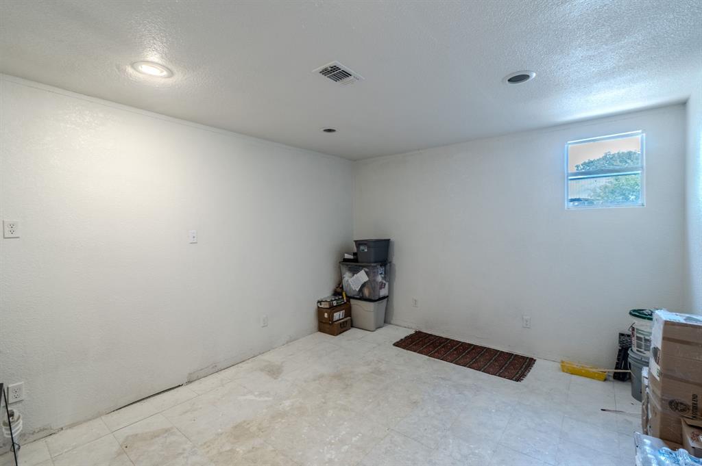 6017 E Hwy 67 Property Photo 7