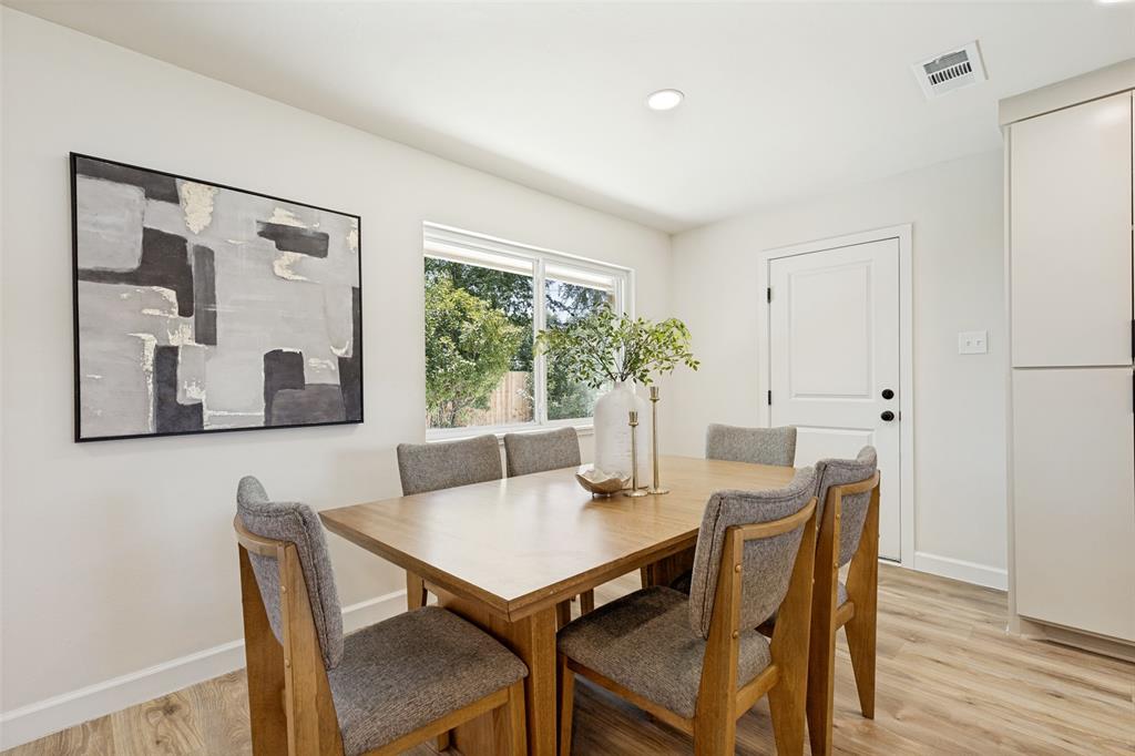 3550 Ridgeoak Way Property Photo 5