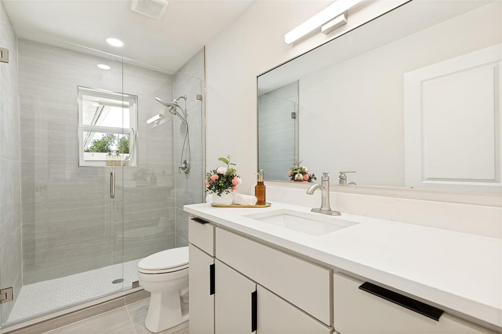 3550 Ridgeoak Way Property Photo 10