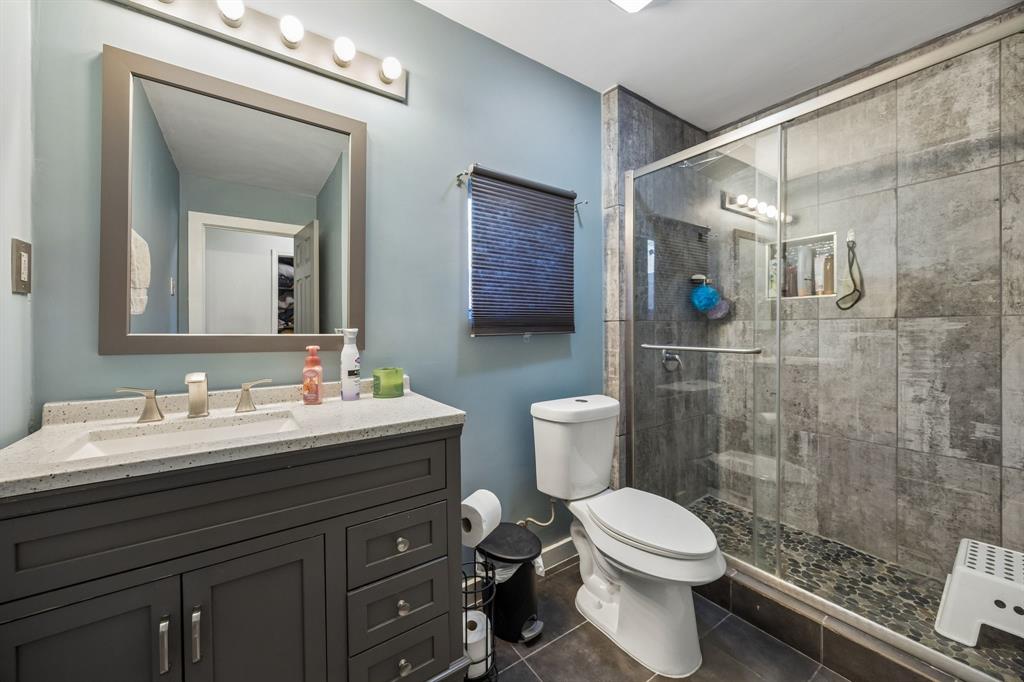 594 Trout Street Property Photo 19