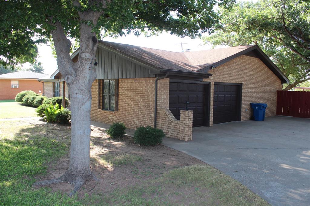 130 N L Street Property Photo 4