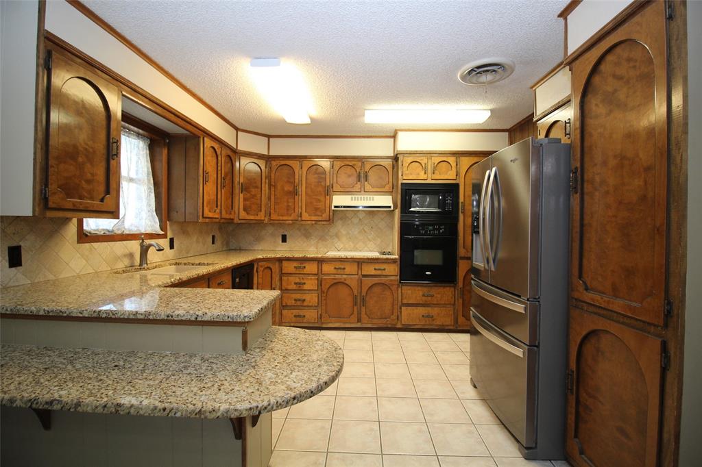 130 N L Street Property Photo 14