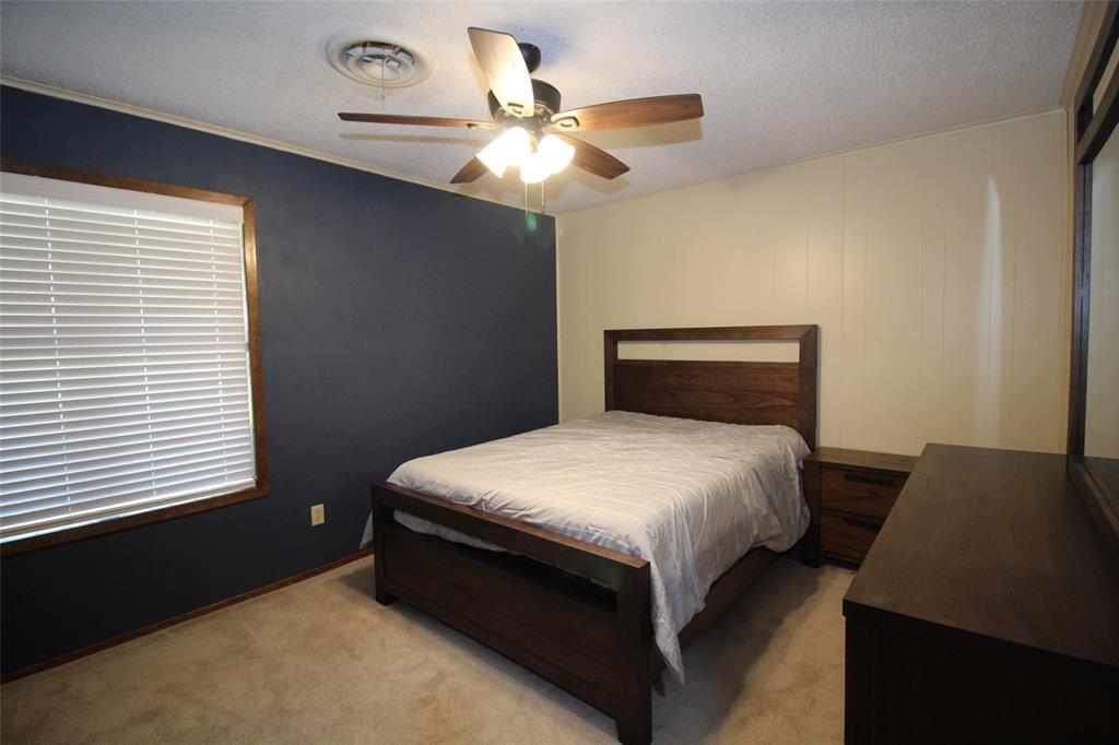 130 N L Street Property Photo 16