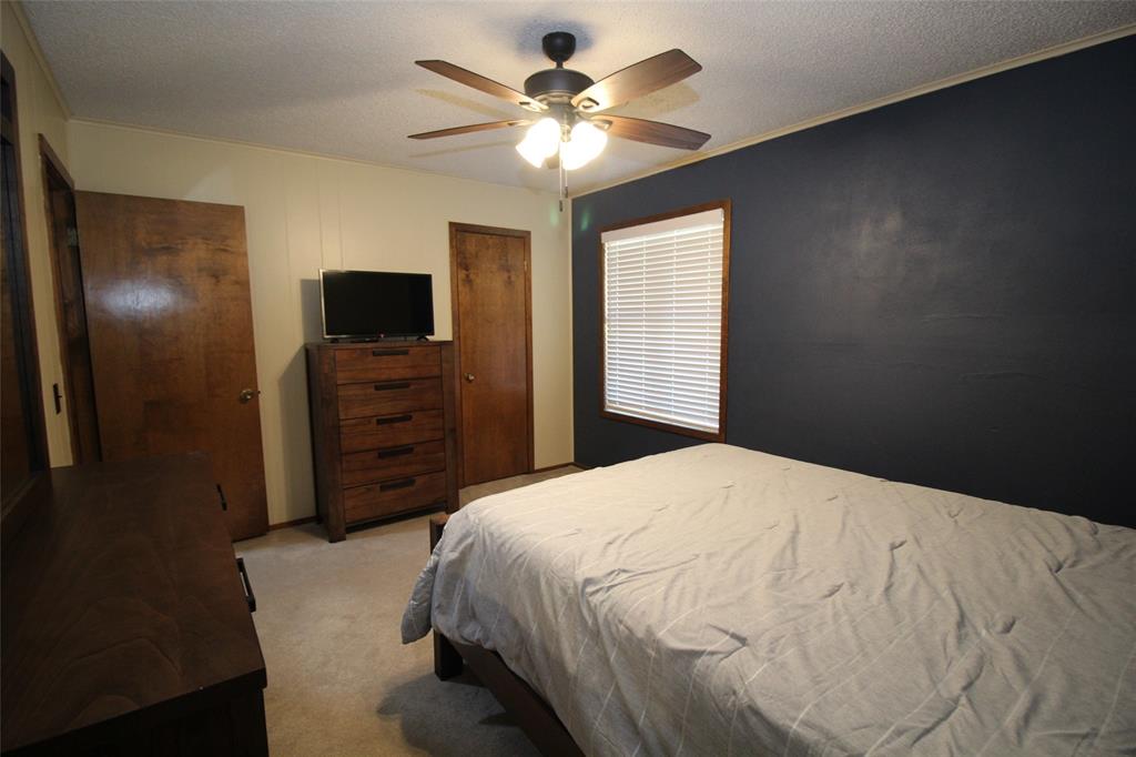 130 N L Street Property Photo 18