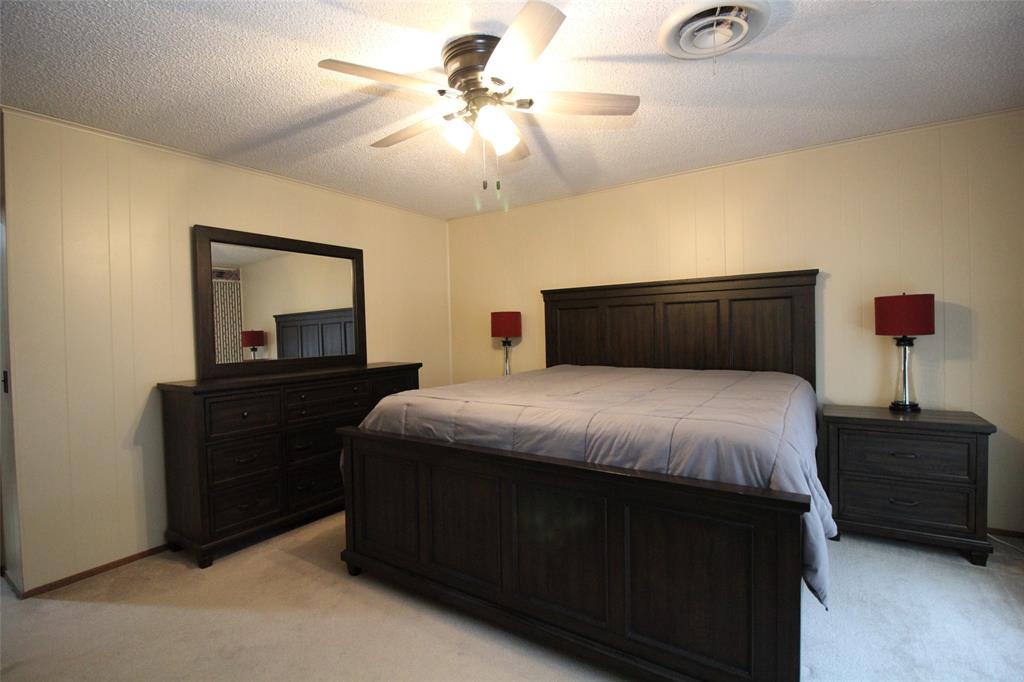 130 N L Street Property Photo 23