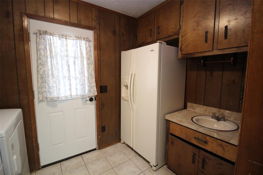 130 N L Street Property Photo 31