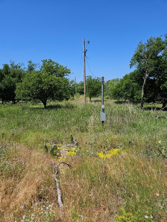 404 Highway 6 Property Photo 4