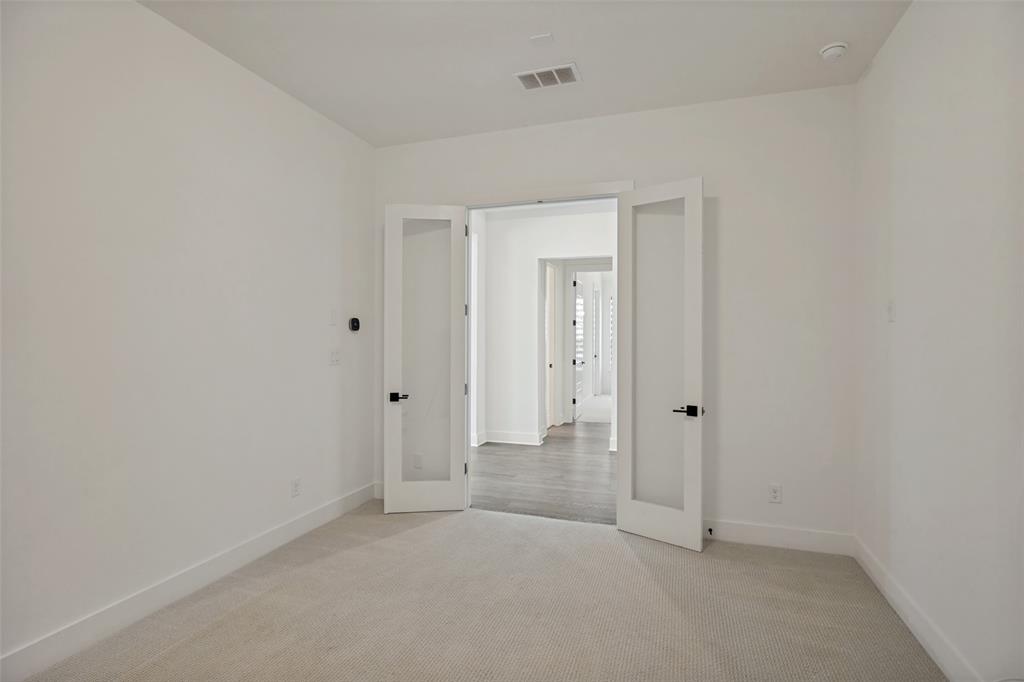132 Cottonwood Court Property Photo 4