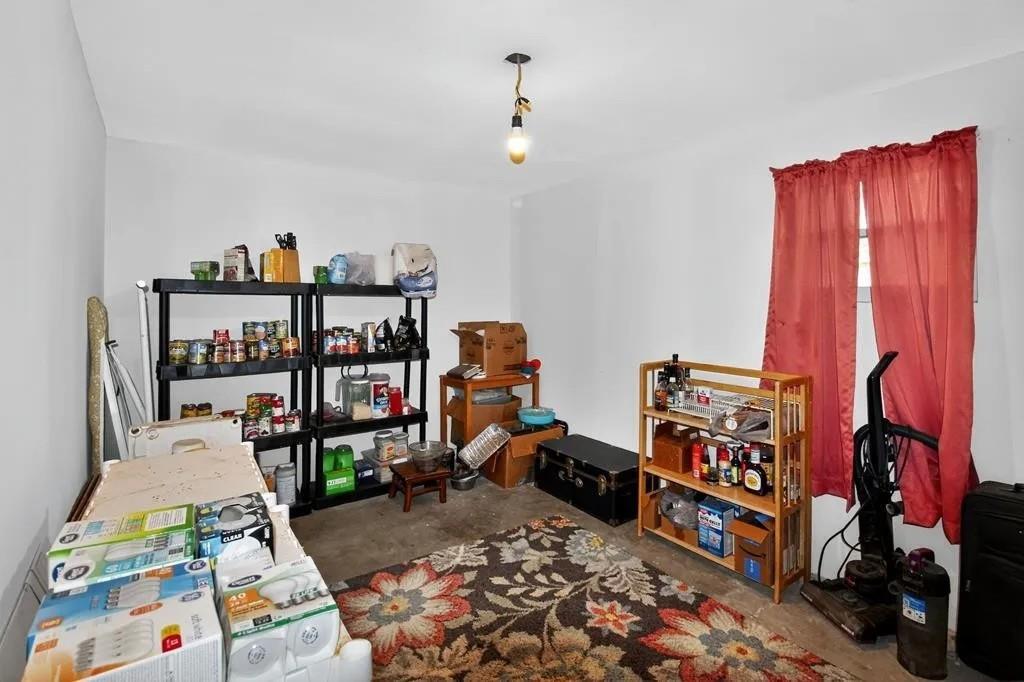 5807 Walter Road Property Photo 9