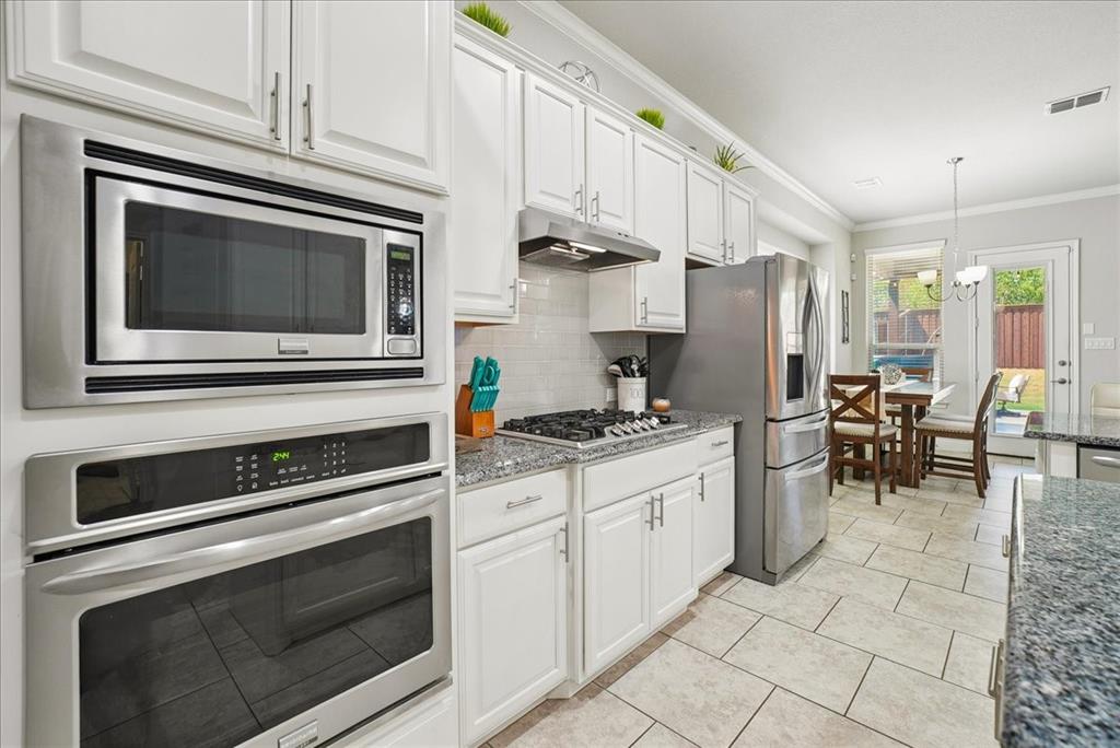 6749 Cambridge Drive Property Photo 10
