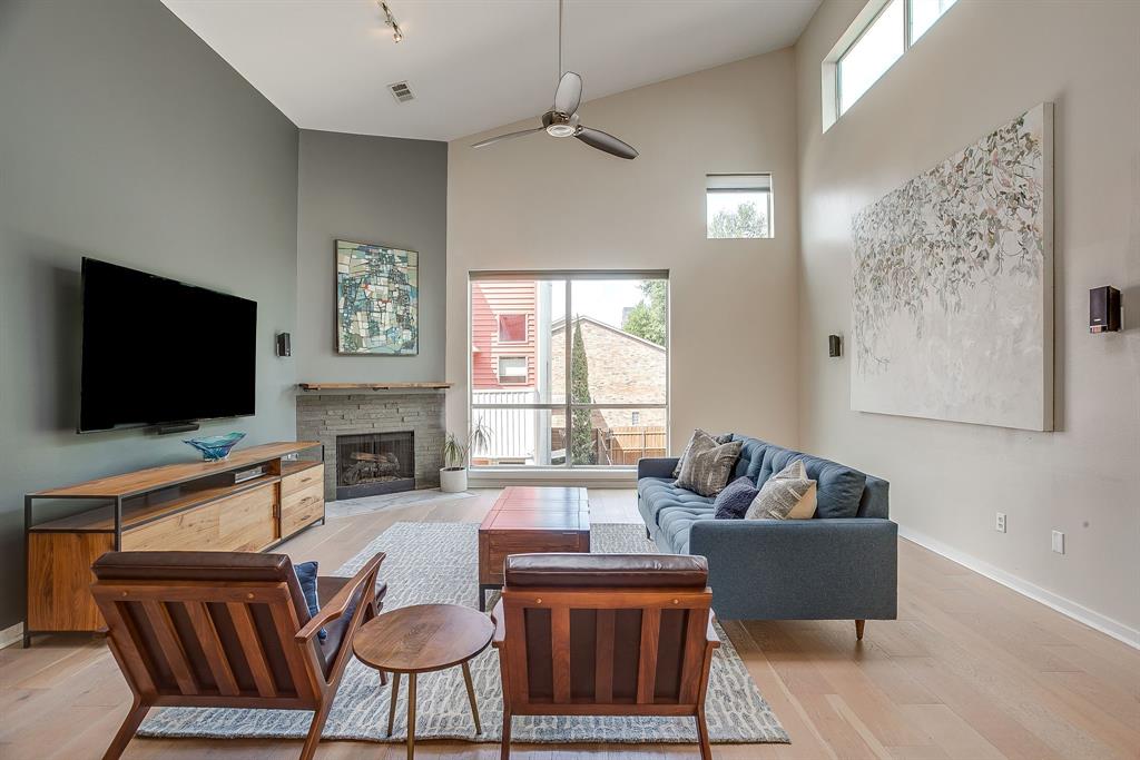 1429 Caddo Street F Property Photo 7