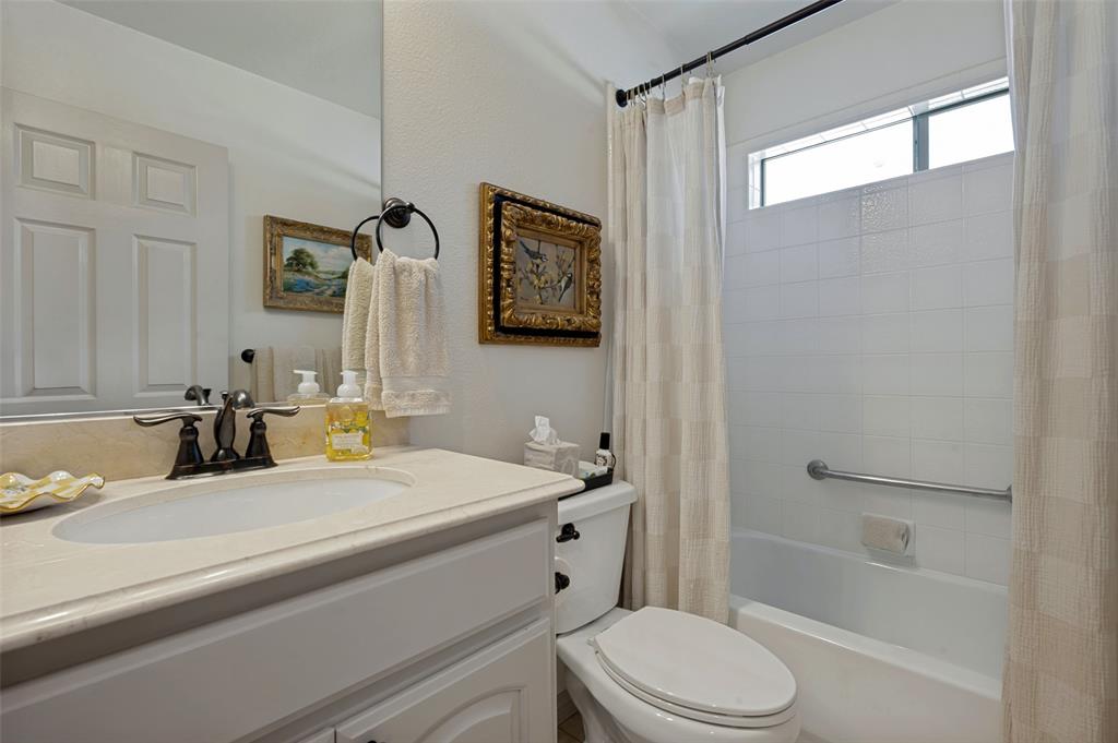 8901 Crestview Drive Property Photo 21