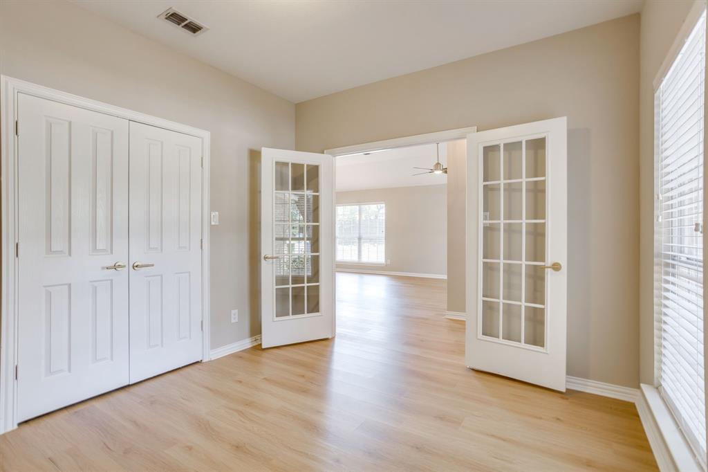 270 Bluff View Court Property Photo 6