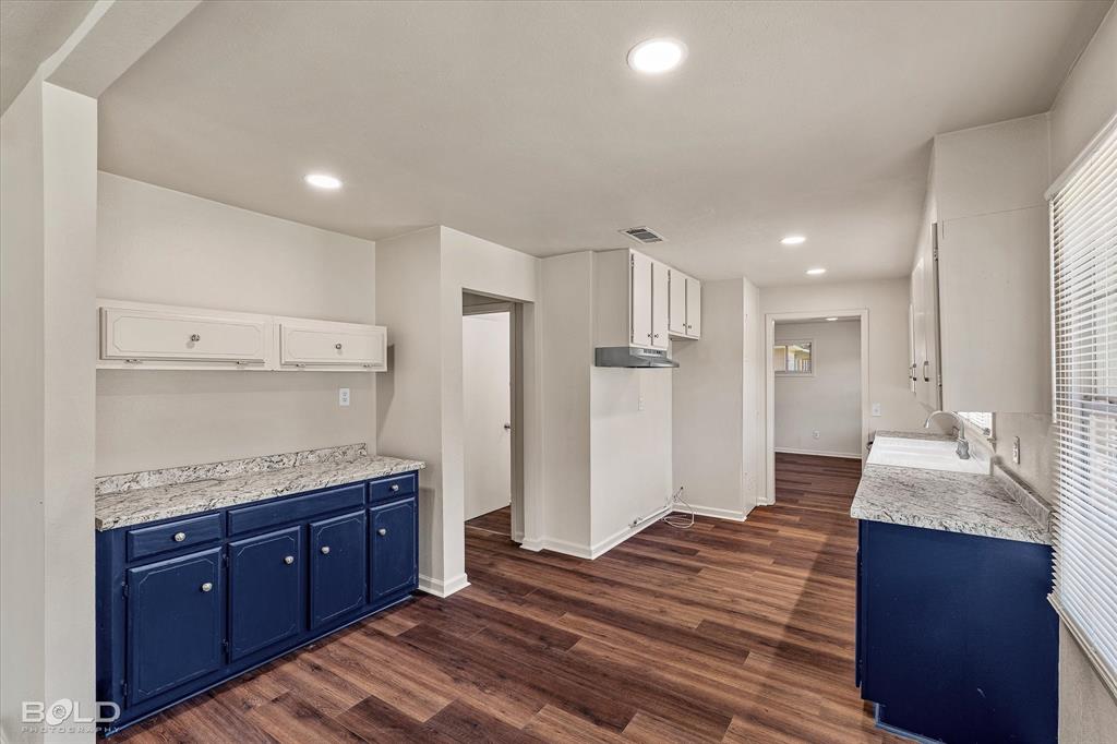 6337 Garden Oaks Drive Property Photo 11