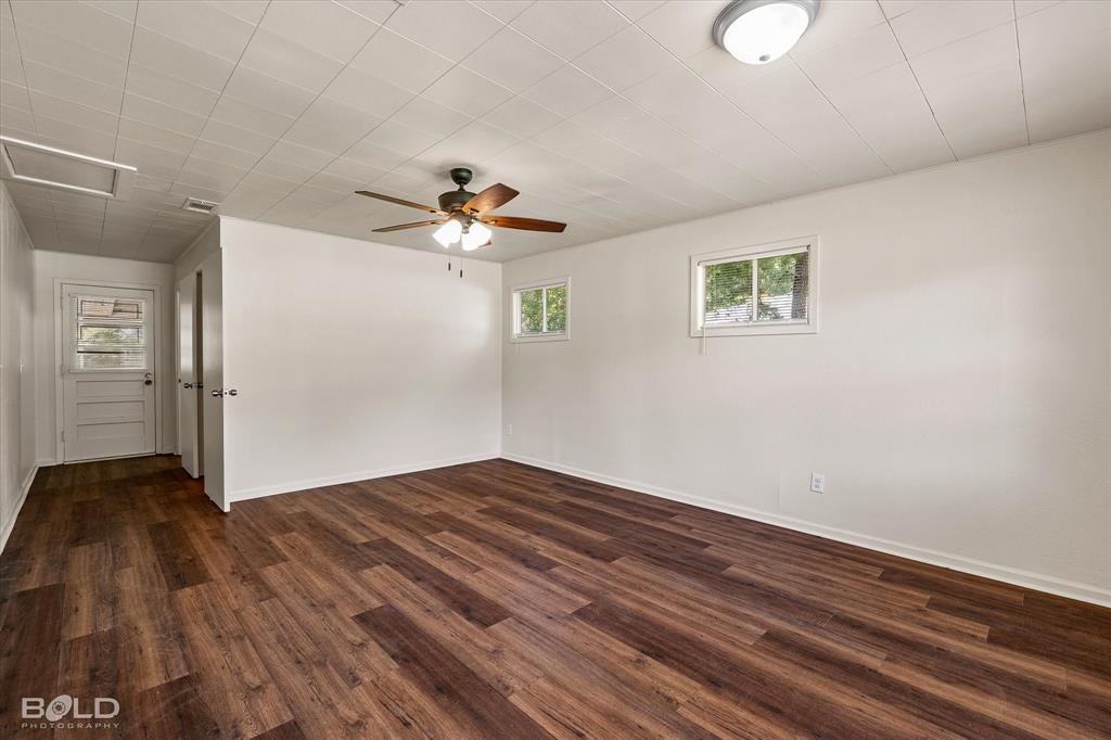 6337 Garden Oaks Drive Property Photo 18