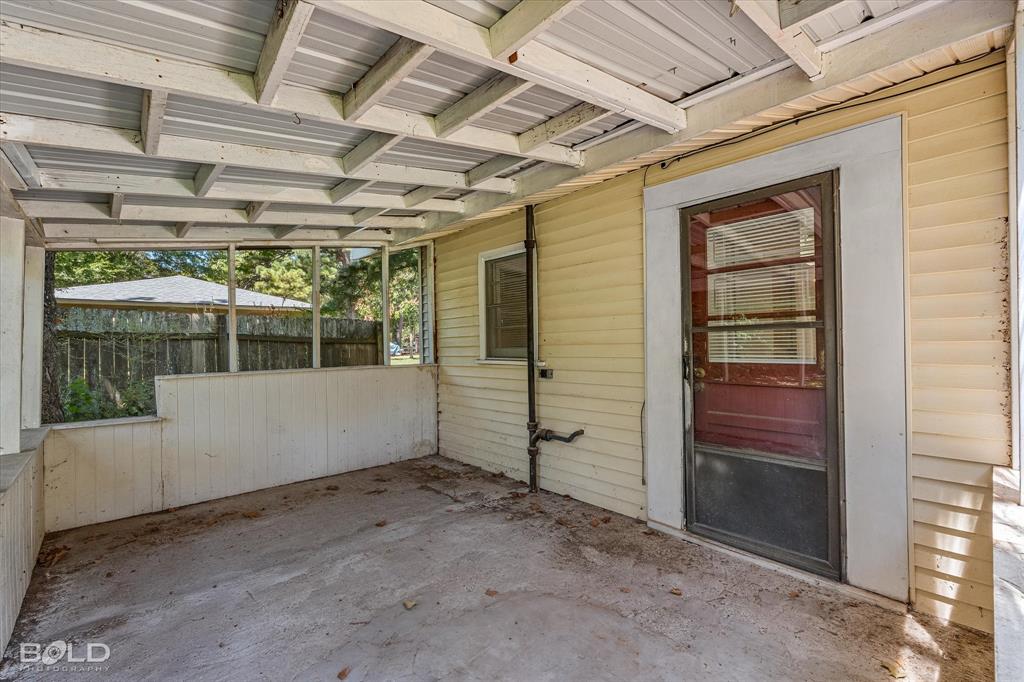 6337 Garden Oaks Drive Property Photo 32