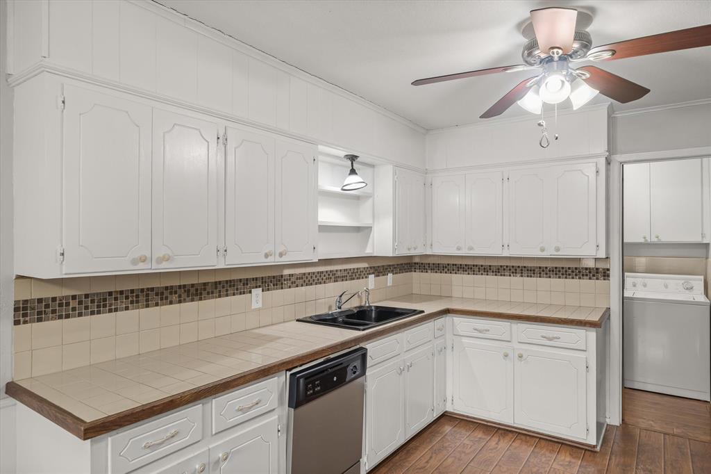 508 Warren Street Property Photo 12