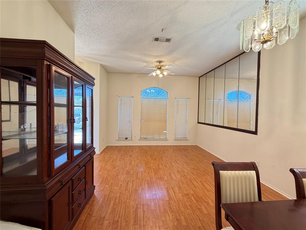 6006 Brook Forest Drive Property Photo 9