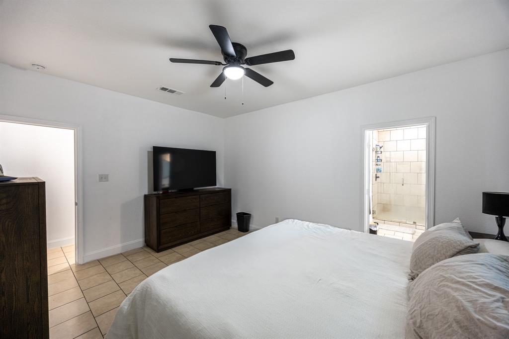 1236 E Fogg Street Property Photo 9