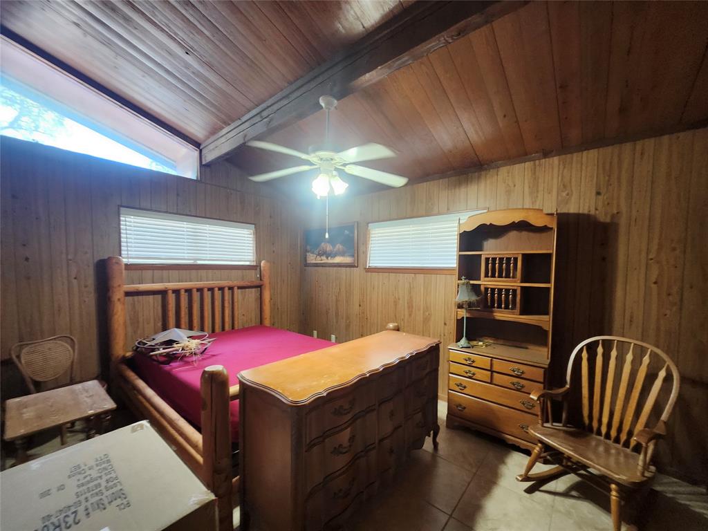 380 Nocona Drive Property Photo 7