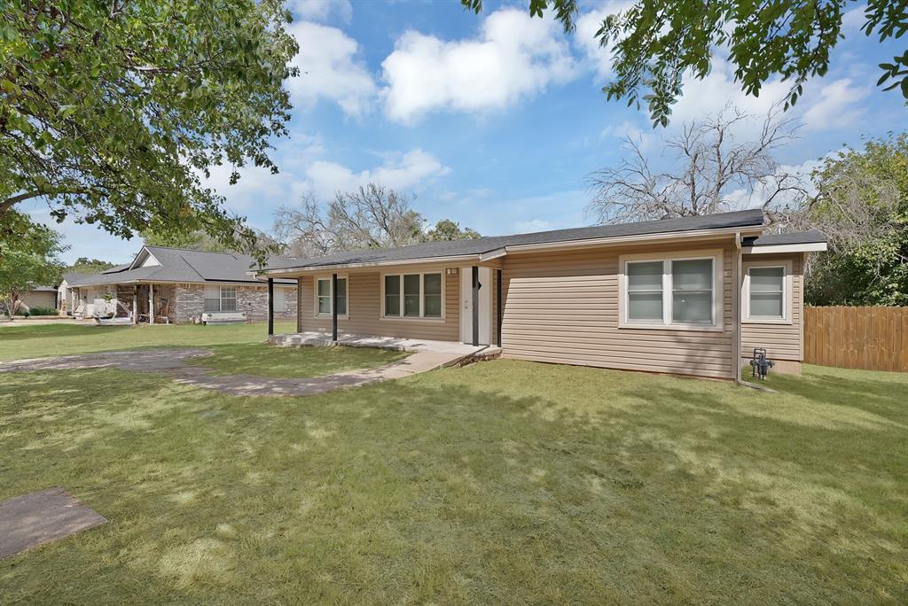 116 Westline Road Property Photo 2