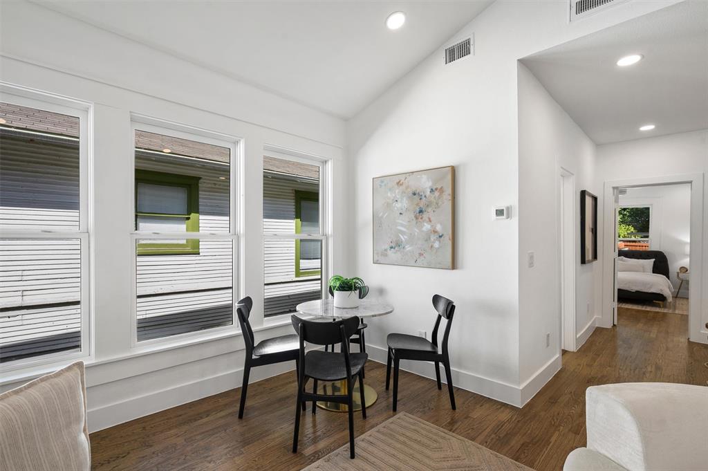 4522 Junius Street Property Photo 8